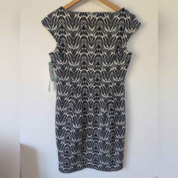 Wisp NEW Women's Marianne Scallop Stretchy Pencil Dress Black And White Size 4 - Picture 3 of 12